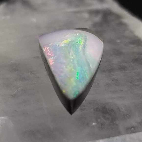Australian Winton Opal * 14.7 x 6.7 x 4.2mm * solid, natural, gemmy boulder opal - Picture 7 of 15